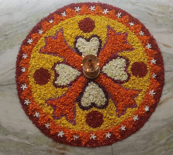 പ്രമാണം:18402 onam 2021-22 41.jpg