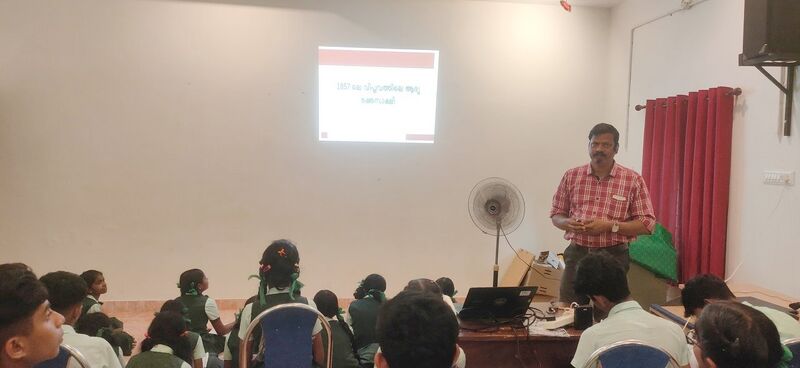 പ്രമാണം:34013ID Q25c.jpg