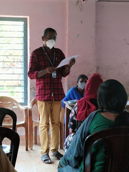 പ്രമാണം:37259 back to school5.jpg