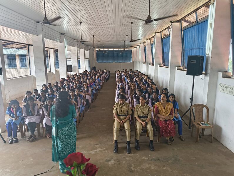 പ്രമാണം:41089 Teens club.jpg