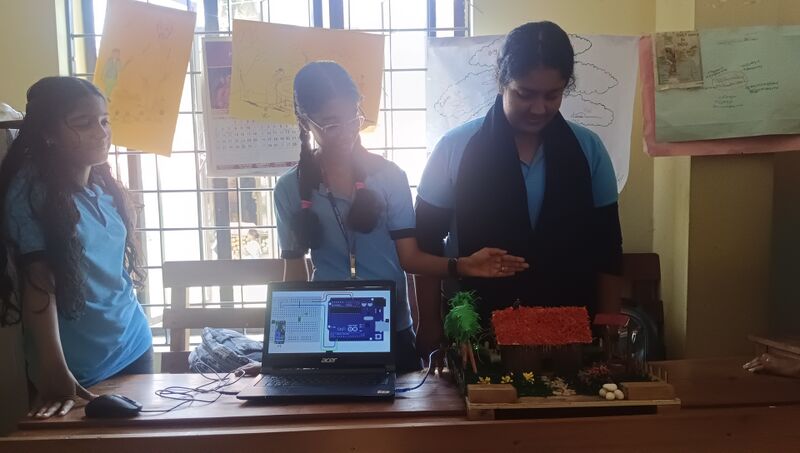 പ്രമാണം:42071 Robotic fest4.jpg