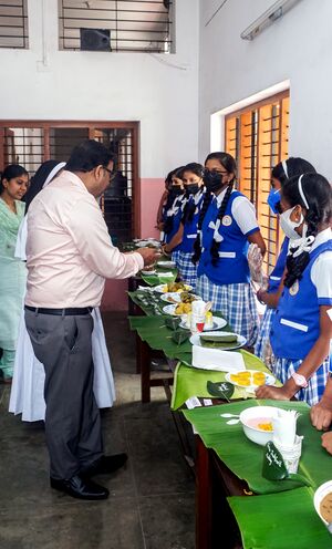 Chief guest visiting the stall 43044.jpg