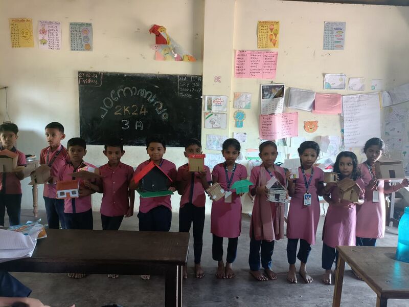 പ്രമാണം:11041 class act 3.jpeg