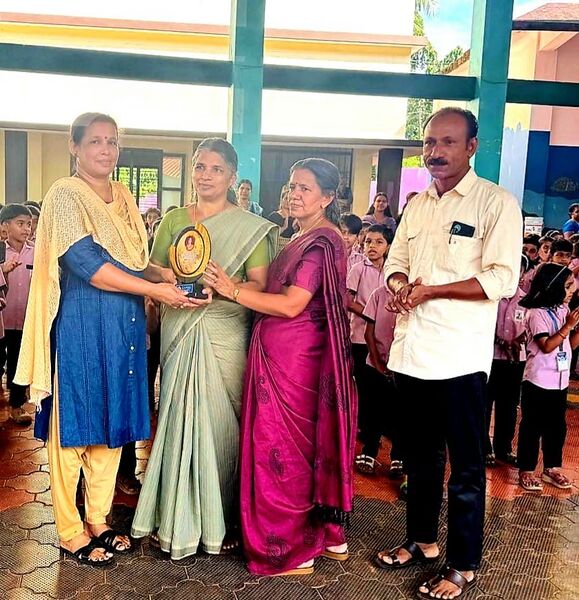 പ്രമാണം:12027 bindu2.jpeg