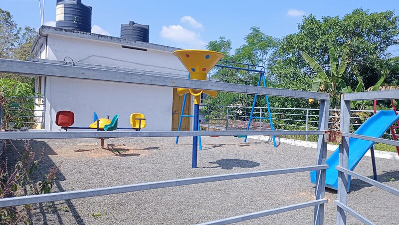 പ്രമാണം:1508815 park.jpg