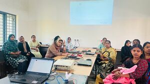 16054-LK parents meeting.jpg