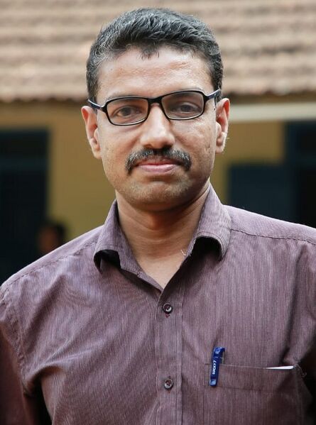 പ്രമാണം:32025 LK Master.jpg