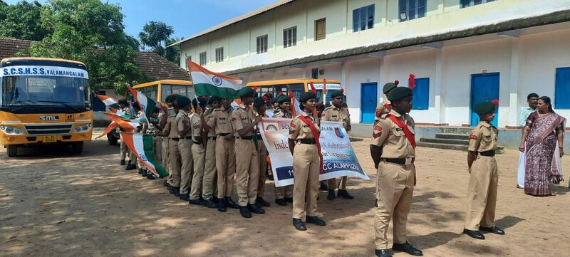 പ്രമാണം:34041 aug6.jpg