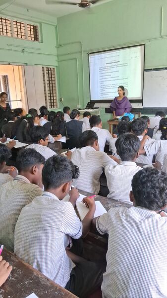 പ്രമാണം:37001 Mega quiz.jpg