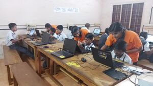 37053-LK students taking class for disabled students(11).jpeg