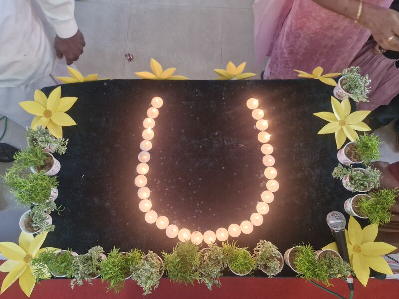 പ്രമാണം:44223 PRAVESH 26 AKSHARA DEEPAM.jpg