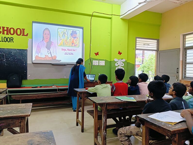 പ്രമാണം:44243 2526-ecube1.jpg