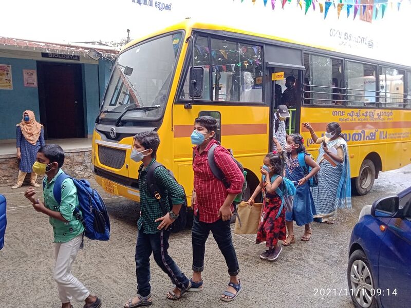 പ്രമാണം:BS21 TVM 44068 03.jpg