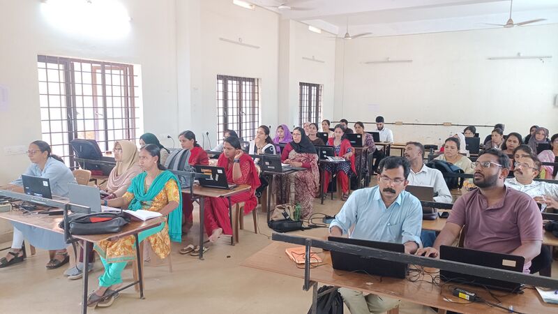 പ്രമാണം:Drcmlp training 8 45.jpg