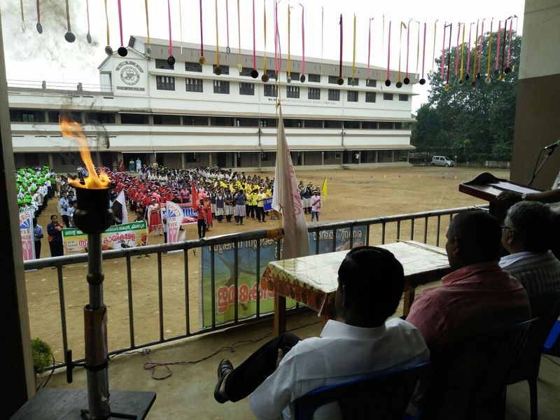 പ്രമാണം:School spo.jpg