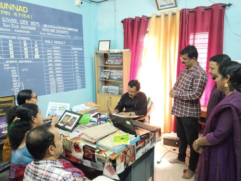 പ്രമാണം:11073 hmrajan rtdl.jpg