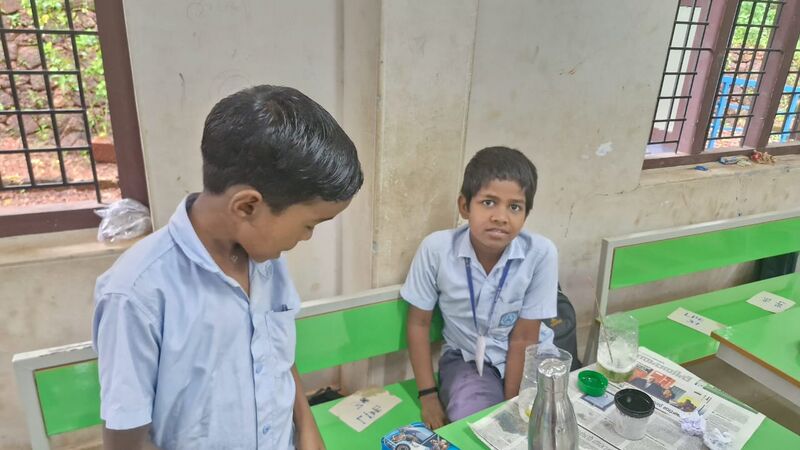 പ്രമാണം:12017 mathsfair6 2024.jpg