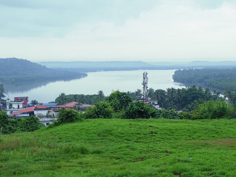 പ്രമാണം:13033 Ente gramam.jpg