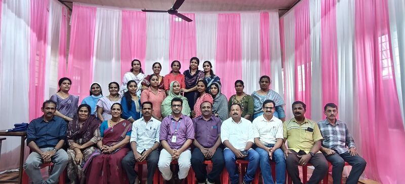 പ്രമാണം:15051 pta ,mpta members 25.jpg