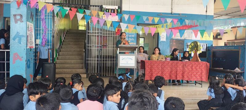 പ്രമാണം:17241 reading day1.jpg