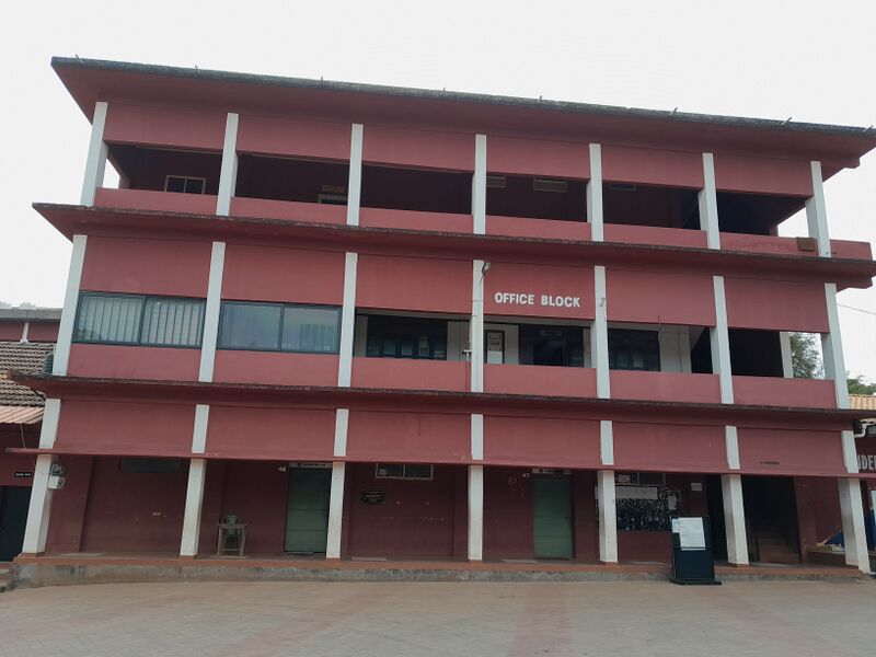 പ്രമാണം:19023 office.jpg