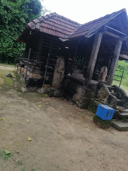 പ്രമാണം:42011 sam mulakkalkavu.jpg