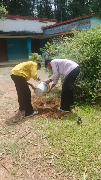 പ്രമാണം:42061 558.jpeg