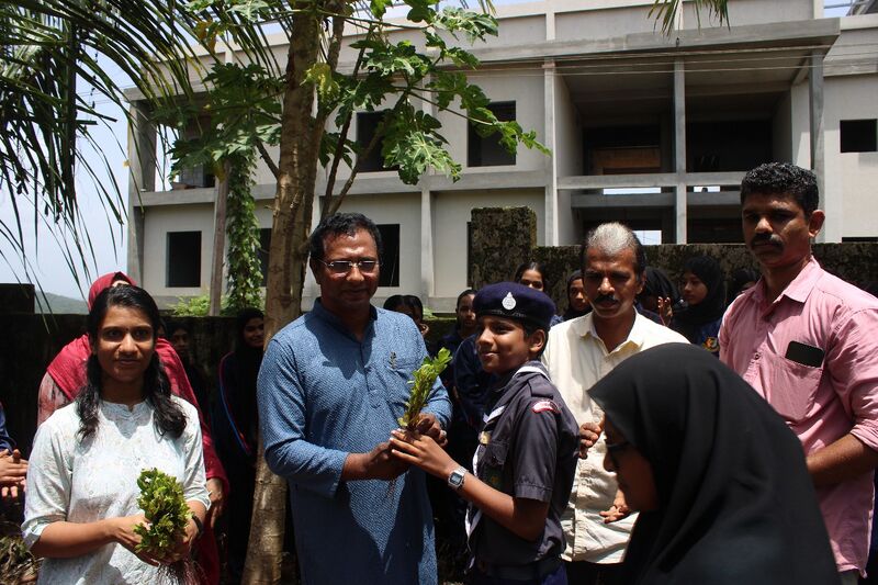 പ്രമാണം:47068 environment2.jpeg