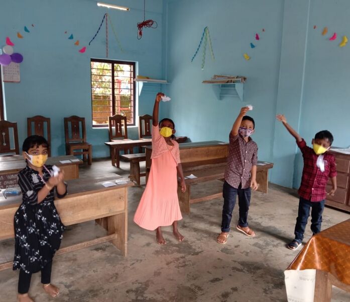 പ്രമാണം:BS21 WYD 15244 3.jpg