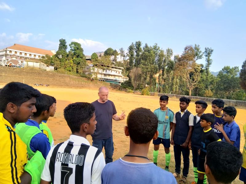 പ്രമാണം:SPORTS PRACTICE & COMPETITIONS SGHSS33.jpg