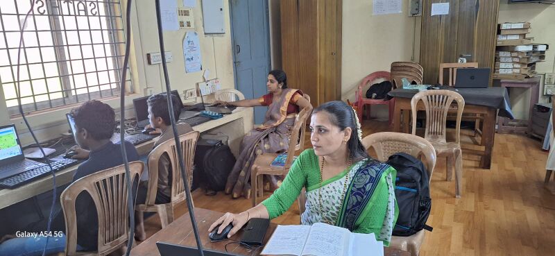 പ്രമാണം:11007 schoolCamp23 2.jpeg