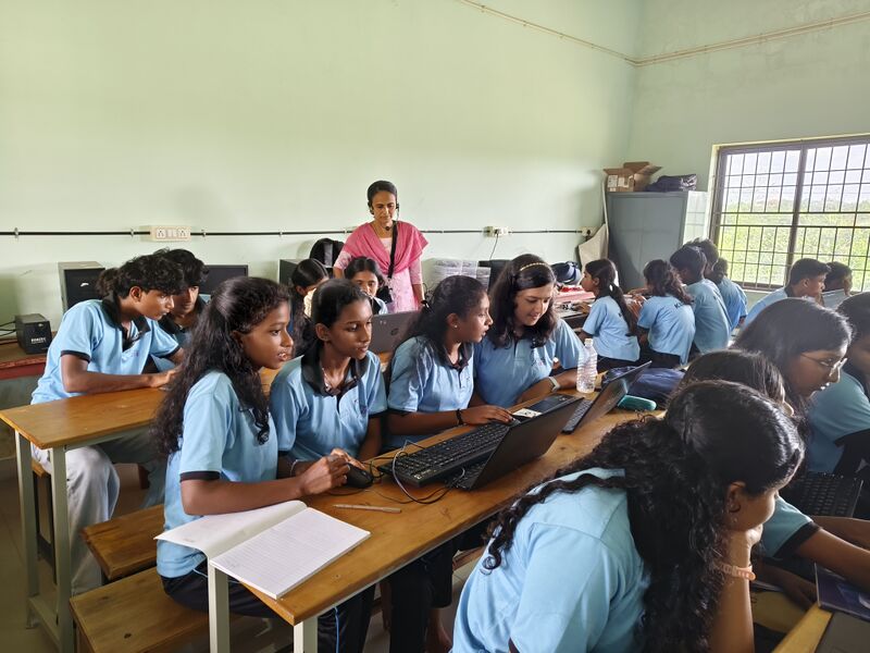 പ്രമാണം:11074-schoollevelcamp-2.jpg