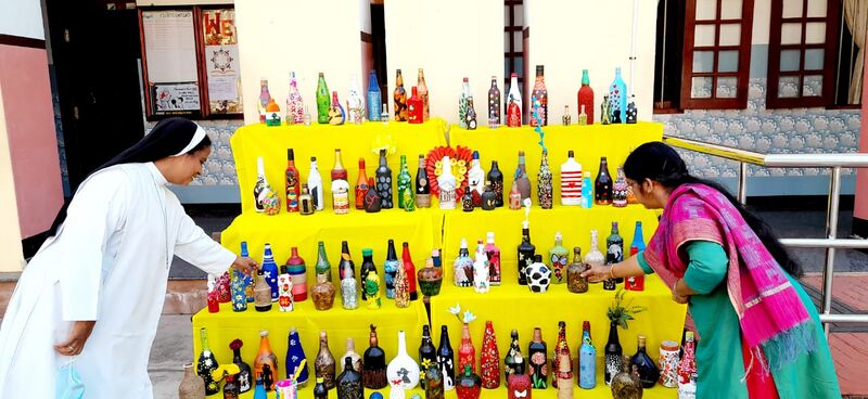 പ്രമാണം:14002 covid.jpeg