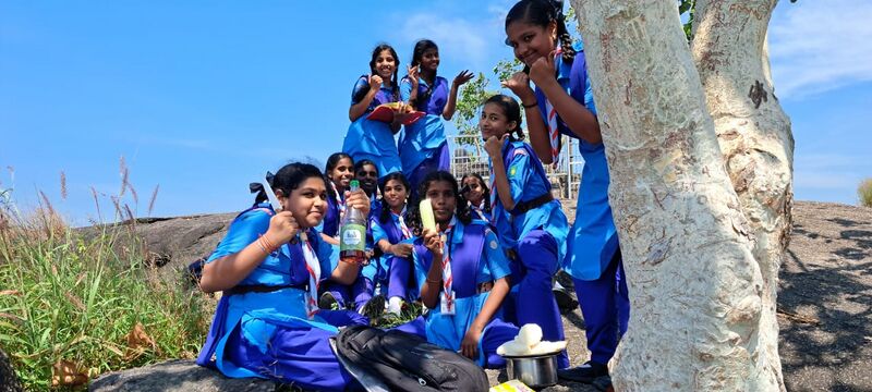 പ്രമാണം:21060 hike2.jpg