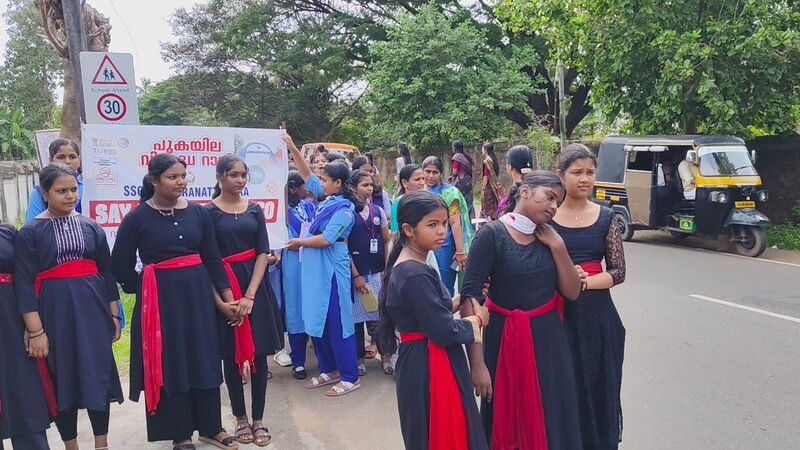 പ്രമാണം:22076 2025 lahari2.jpg