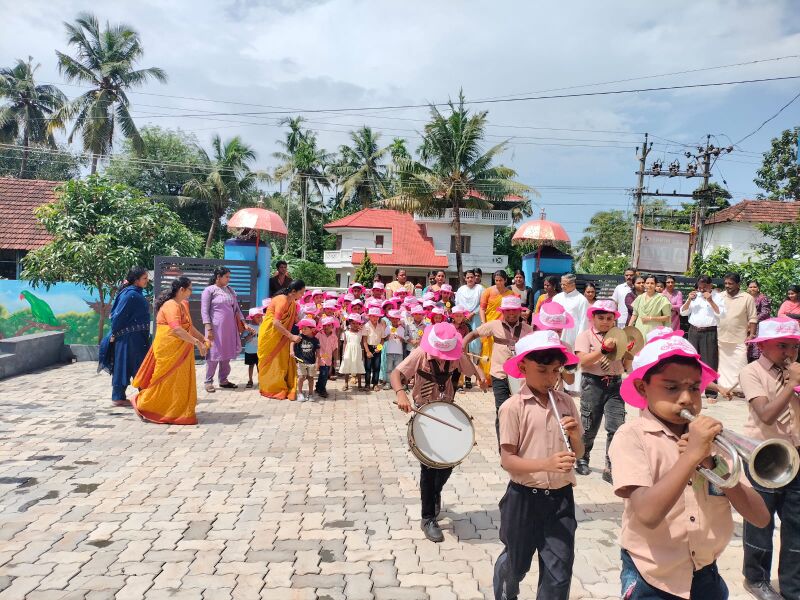 പ്രമാണം:22233 school Prevesanoolsavam2025.jpg