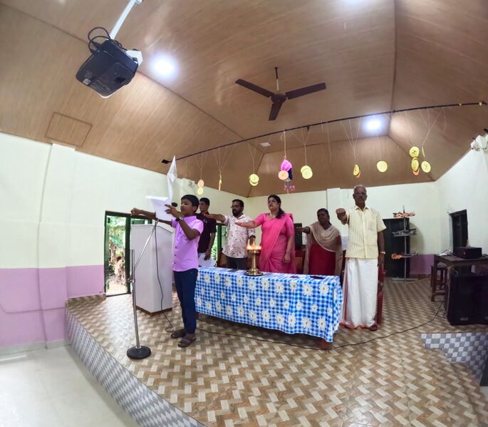 പ്രമാണം:31262-valavoor -reading2.jpg