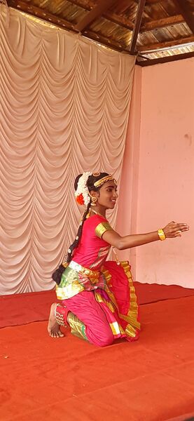 പ്രമാണം:39055 YF1 (3).jpeg