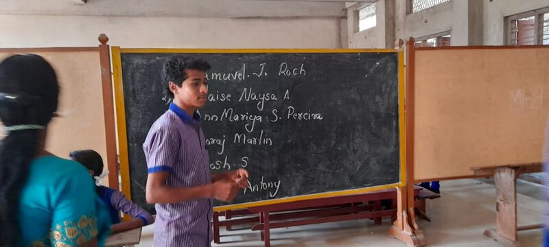 പ്രമാണം:44011 SCHOOL ELECTION 2.jpg