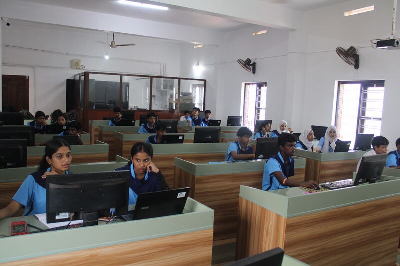 പ്രമാണം:Chss Lk school camp.JPG