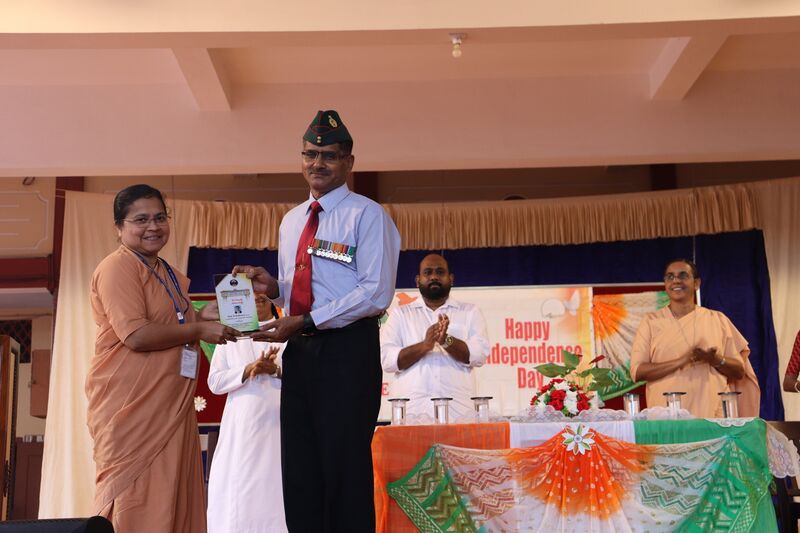 പ്രമാണം:Independence5 2626 13006.JPG