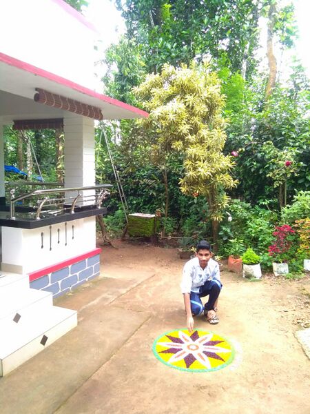 പ്രമാണം:15367Onam2.jpg