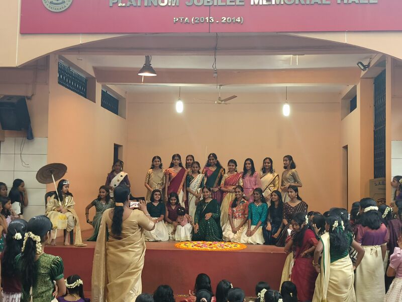 പ്രമാണം:16002 onam4 25.jpg