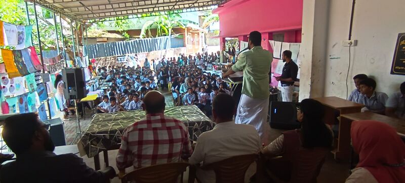 പ്രമാണം:18677 25mar11.jpg