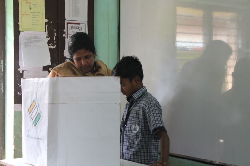 പ്രമാണം:19077 school parlament election3.jpg