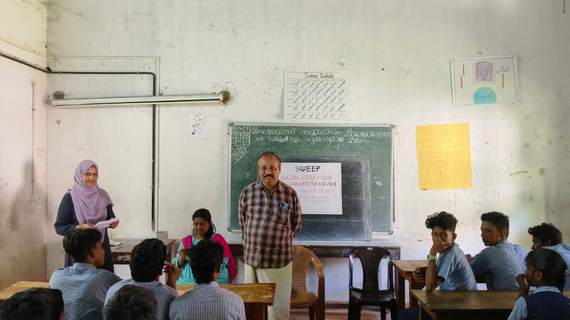 പ്രമാണം:33077 election ELC1.jpg