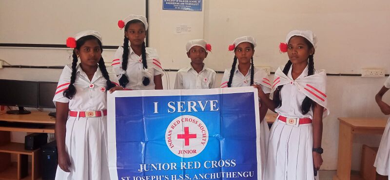 പ്രമാണം:42022anj RED CROSS.jpeg