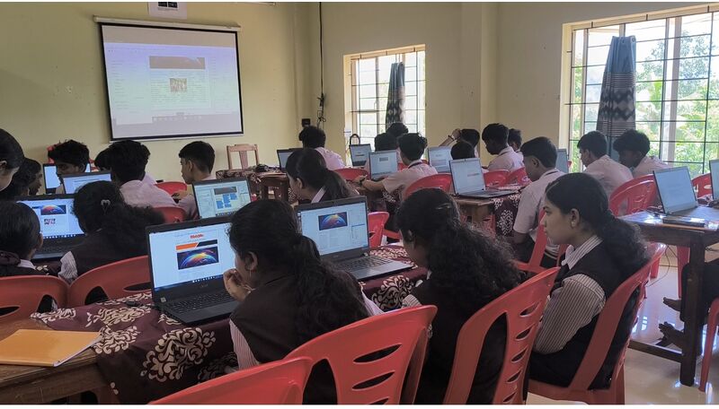 പ്രമാണം:44029 2426.jpg