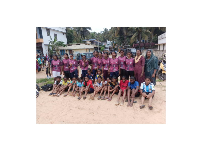 പ്രമാണം:44032 sports2.png