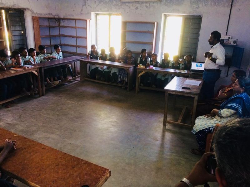 പ്രമാണം:44036 sureeli.jpeg